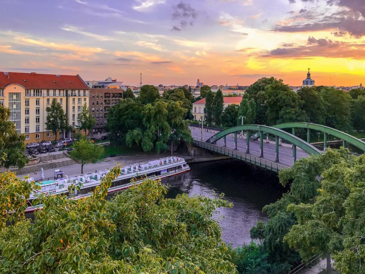 Riverside Lägenhet Berlin Exteriör bild
